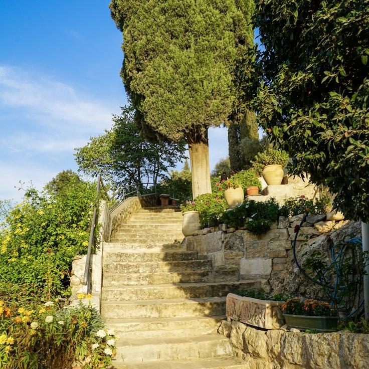 Outdoor terrace seating suitable for families in Lisbon